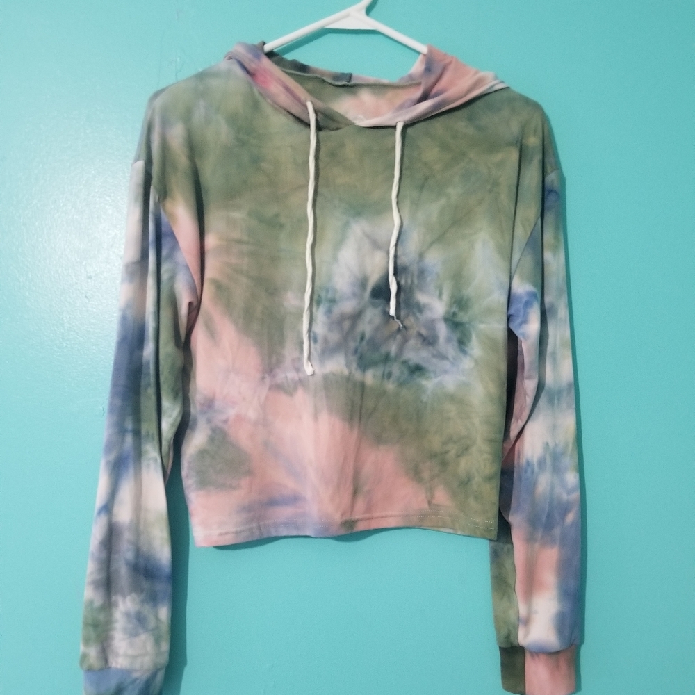 Size M active hoodie, super soft and comfy!